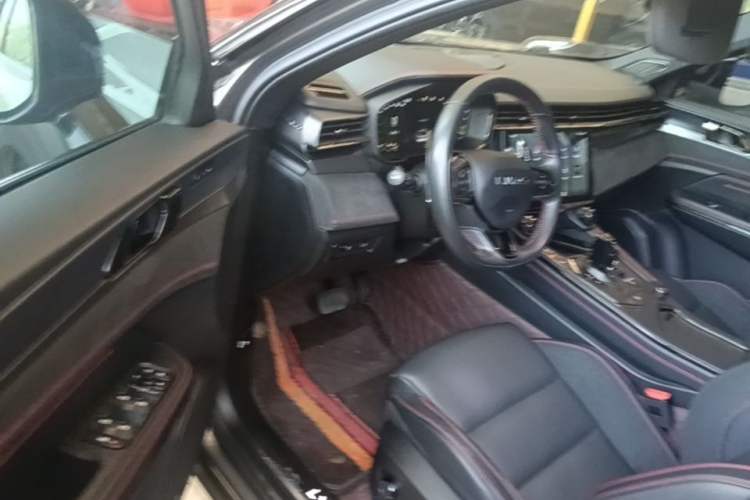 Used Lynk & Co 05 2022 2.0TD Four-Wheel Drive Dynamic Halo Driver Seat