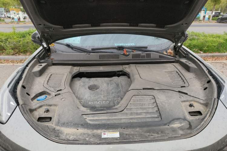 Used Lynk & Co 05 2022 2.0TD Four-Wheel Drive Dynamic Halo Engine Bay