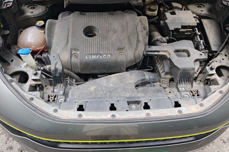Used Lynk & Co 05 2022 2.0T Two-Wheel Drive Shine Halo Engine Bay