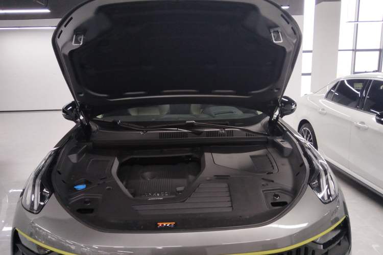 Used Lynk & Co 05 2022 2.0T Two-Wheel Drive Shine Halo Engine Bay