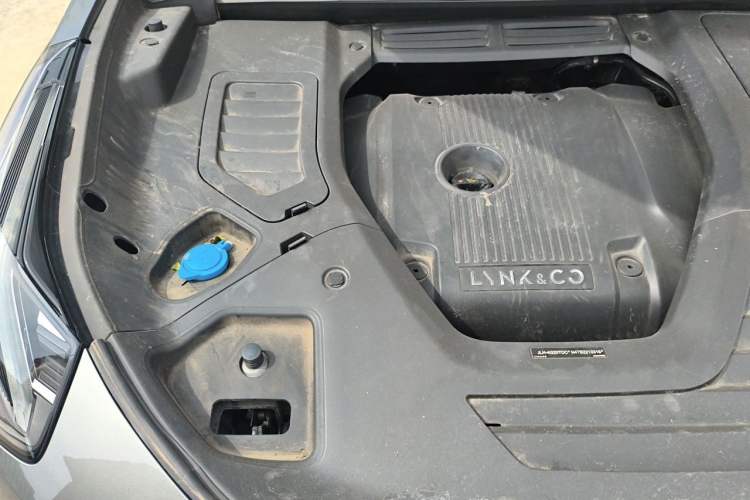 Used Lynk & Co 05 2022 2.0T Two-Wheel Drive Shine Halo Engine Bay Right