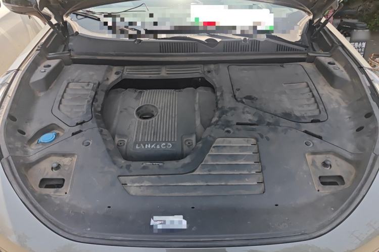 Used Lynk & Co 05 2022 2.0TD Four-Wheel Drive Dynamic Halo Engine Bay