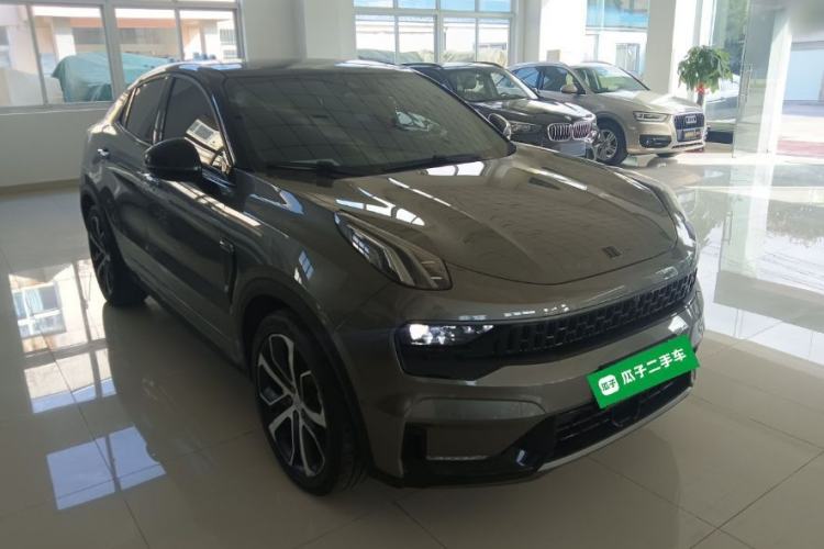Used Lynk & Co 05 2022 2.0TD Four-Wheel Drive Dynamic Halo Exterior 1