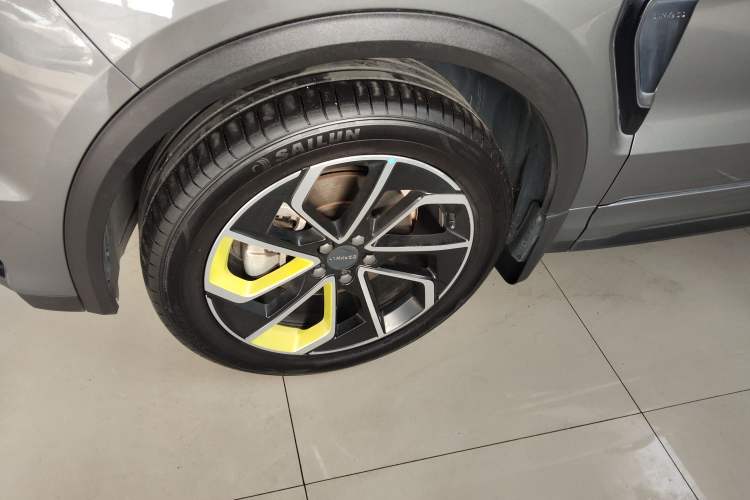 Used Lynk & Co 05 2022 2.0TD Two-Wheel Drive Zhaoyang Plus Exterior 4