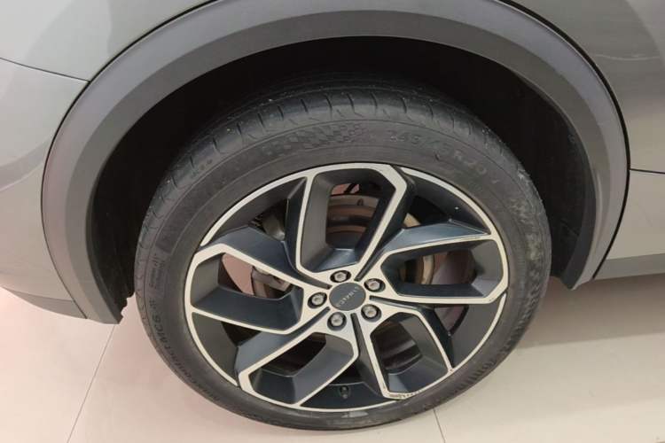 Used Lynk & Co 05 2022 2.0T Two-Wheel Drive Shine Halo Exterior 5