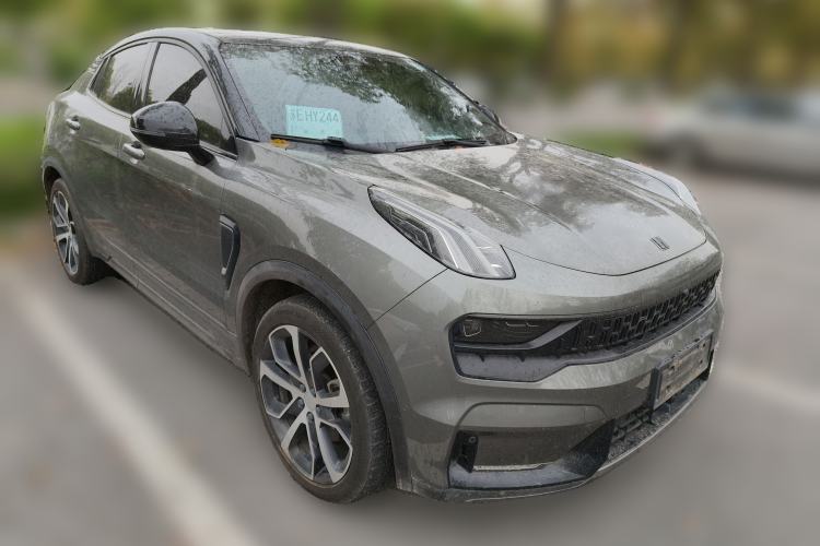Used Lynk & Co 05 2022 2.0TD Four-Wheel Drive Dynamic Halo Front Right 45 Deg