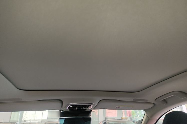 Used Lynk & Co 05 2022 2.0T Two-Wheel Drive Shine Halo Headliner