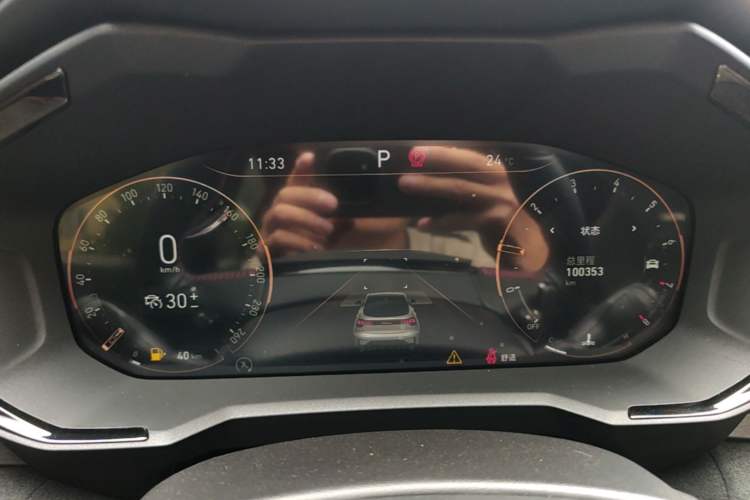 Used Lynk & Co 05 2022 2.0TD Four-Wheel Drive Dynamic Halo Instrument Cluster