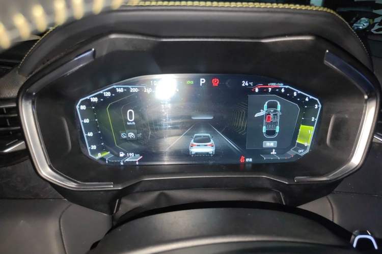Used Lynk & Co 05 2022 2.0T Two-Wheel Drive Shine Halo Instrument Cluster