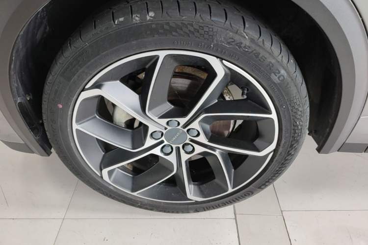 Used Lynk & Co 05 2022 2.0T Two-Wheel Drive Shine Halo Left Front Wheel Hub