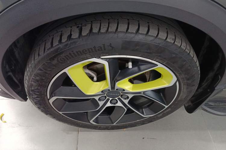 Used Lynk & Co 05 2022 2.0T Two-Wheel Drive Shine Halo Left Front Wheel Hub