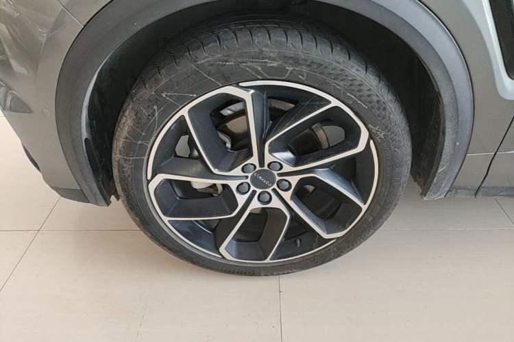 Used Lynk & Co 05 2022 2.0T Two-Wheel Drive Shine Halo Left Front Wheel Hub