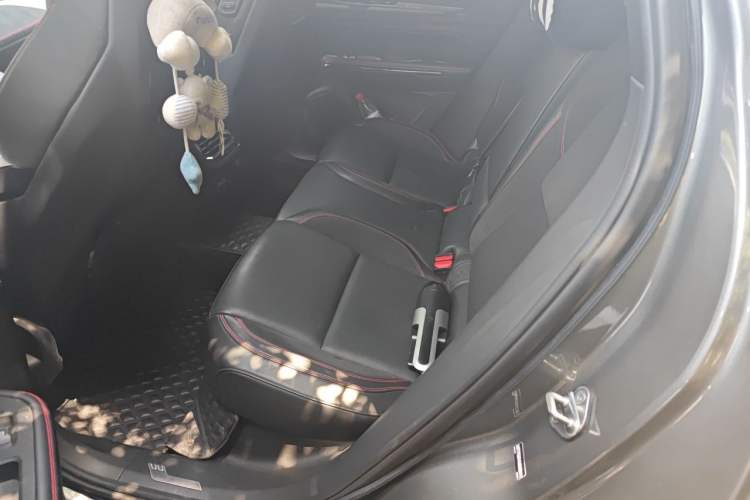 Used Lynk & Co 05 2022 2.0TD Four-Wheel Drive Dynamic Halo Left Rear Seat