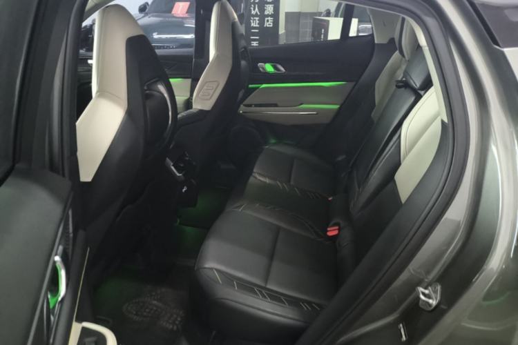 Used Lynk & Co 05 2022 2.0T Two-Wheel Drive Shine Halo Left Rear Seat