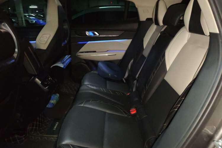 Used Lynk & Co 05 2022 2.0T Two-Wheel Drive Shine Halo Left Rear Seat