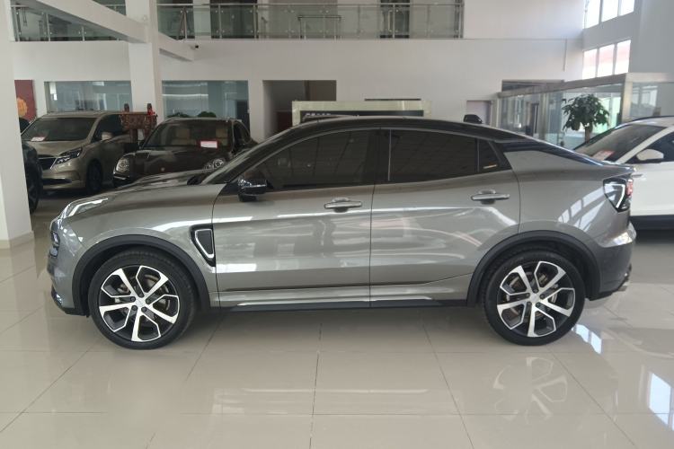 Used Lynk & Co 05 2022 2.0TD Four-Wheel Drive Dynamic Halo Left Side