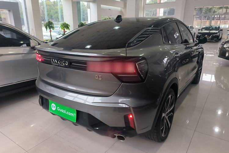 Used Lynk & Co 05 2022 2.0TD Four-Wheel Drive Dynamic Halo Rear Right 45 Deg
