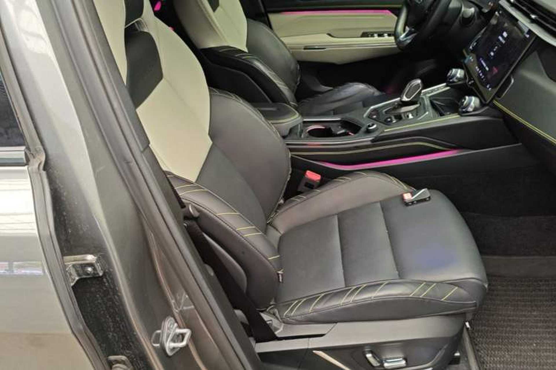 Used Lynk & Co 05 2022 2.0T Two-Wheel Drive Shine Halo Right Front Seat