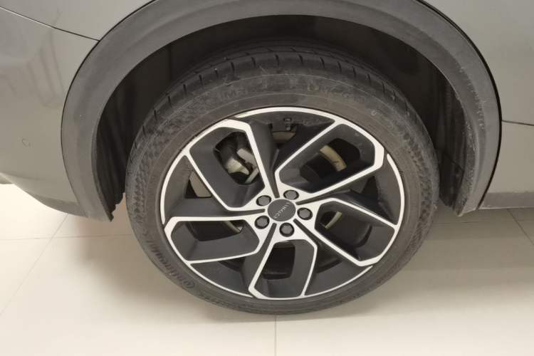 Used Lynk & Co 05 2022 2.0T Two-Wheel Drive Shine Halo Right Rear Wheel Hub