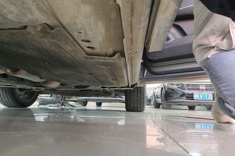 Used Lynk & Co 05 2022 2.0T Two-Wheel Drive Shine Halo Right Side Sill