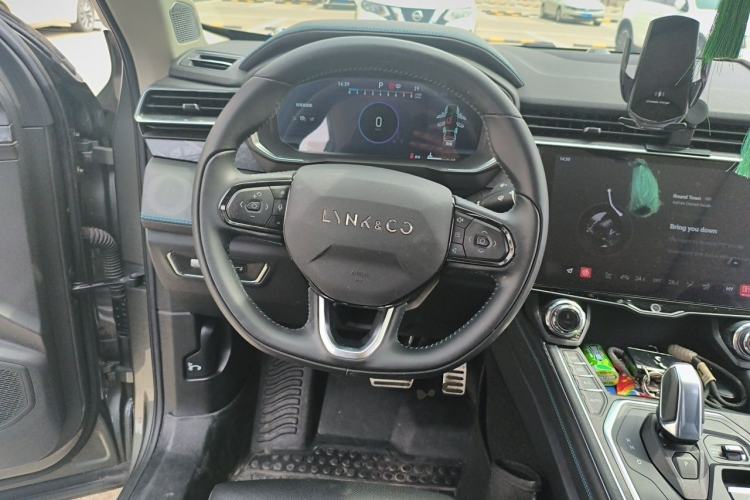 Used Lynk & Co 05 2022 2.0T Two-Wheel Drive Shine Halo Steering Wheel
