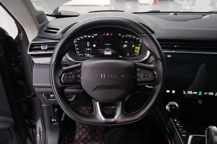 Used Lynk & Co 05 2022 2.0T Two-Wheel Drive Shine Halo Steering Wheel