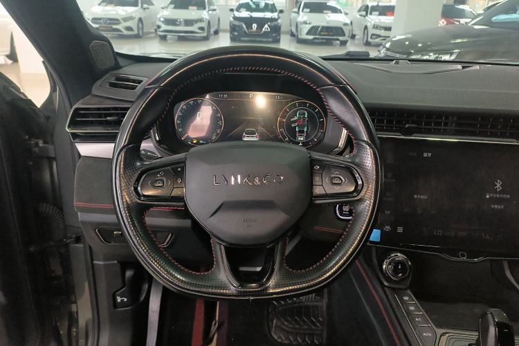 Used Lynk & Co 05 2022 2.0TD Four-Wheel Drive Dynamic Halo Steering Wheel