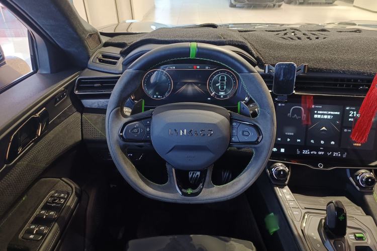 Used Lynk & Co 05 2022 05+ 2.0TD Automatic Exploration Edition Steering Wheel