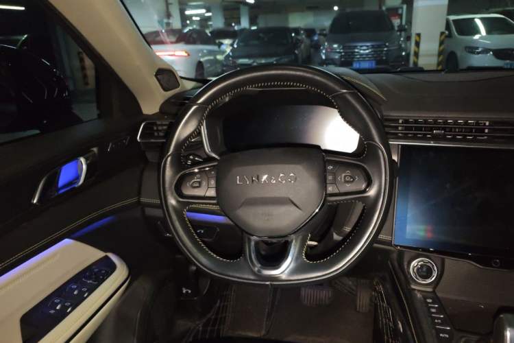 Used Lynk & Co 05 2022 2.0T Two-Wheel Drive Shine Halo Steering Wheel