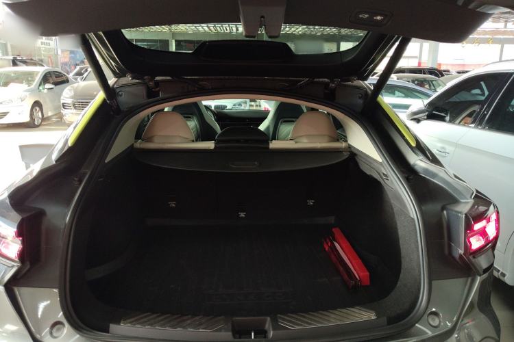 Used Lynk & Co 05 2022 2.0TD Two-Wheel Drive Zhaoyang Plus Trunk