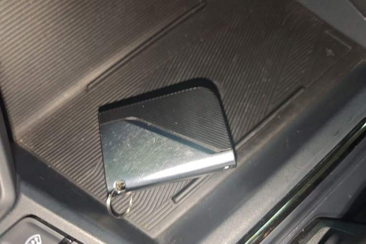 Used Lynk & Co 05 2022 2.0TD Four-Wheel Drive Dynamic Halo Vehicle Key
