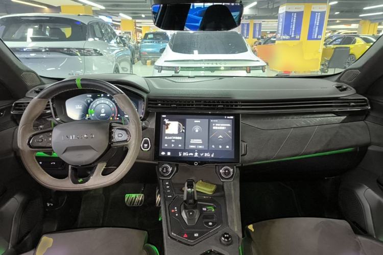 Used Lynk & Co 05 2022 05+ 2.0TD Automatic Performance Package Center Console