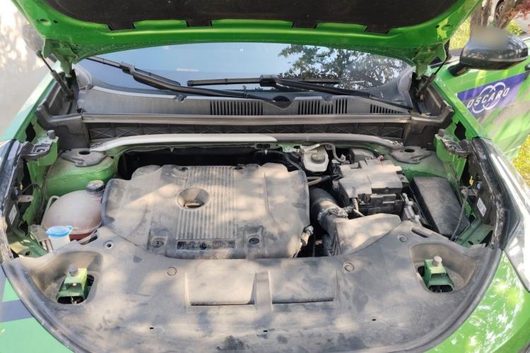 Used Lynk & Co 05 2022 05+ 2.0TD Automatic Performance Package Engine Bay