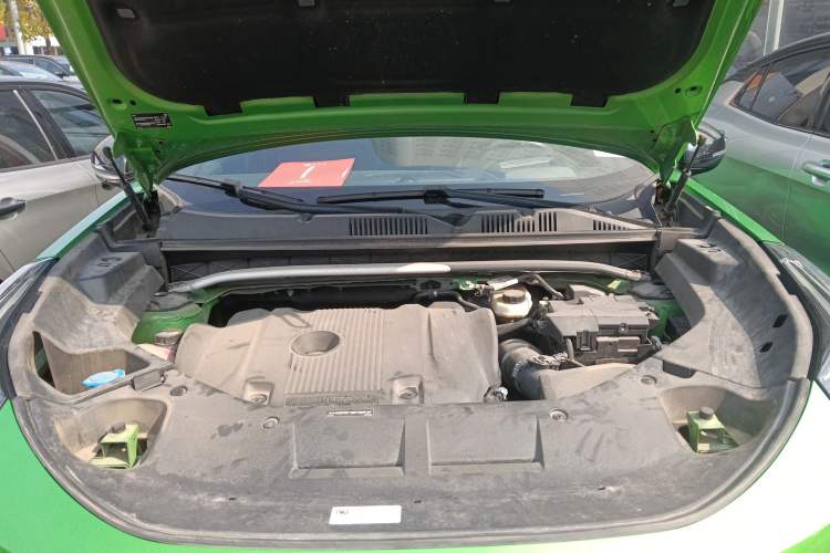 Used Lynk & Co 05 2022 05+ 2.0TD Automatic Exploration Edition Engine Bay