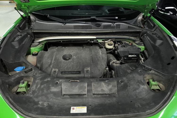 Used Lynk & Co 05 2022 05+ 2.0TD Automatic Performance Package Engine Bay