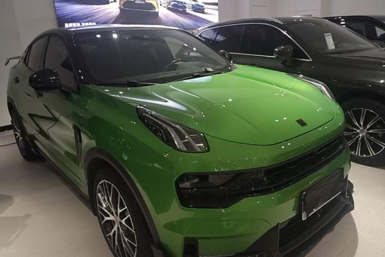 Used Lynk & Co 05 2022 05+ 2.0TD Automatic Performance Package Exterior 1