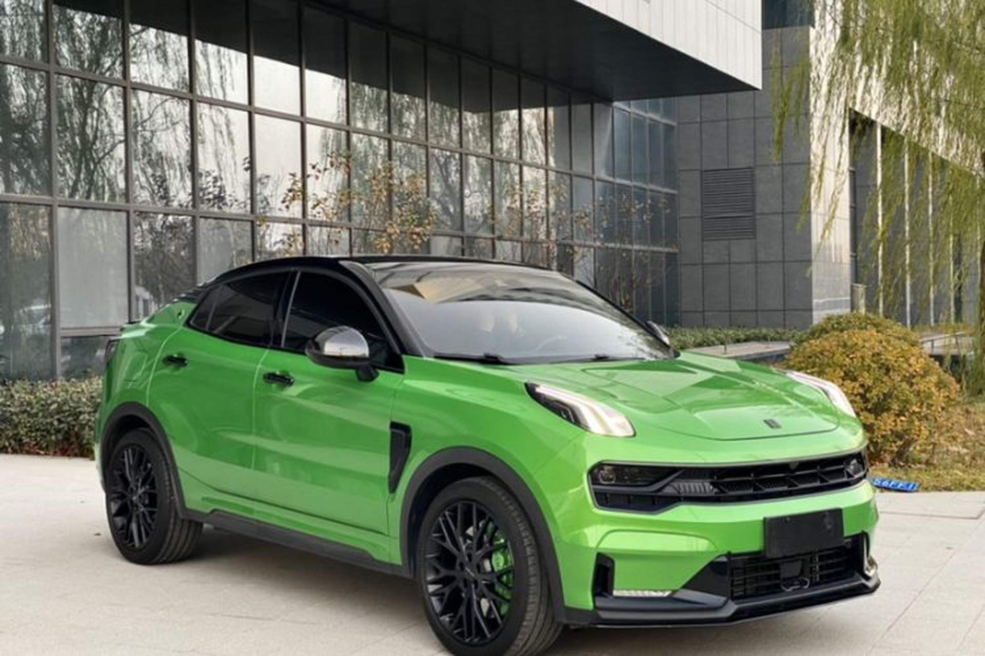 Used Lynk & Co 05 2022 05+ 2.0TD Automatic Exploration Edition Exterior 4