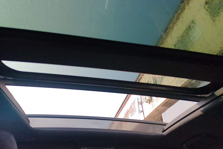 Used Lynk & Co 05 2022 05+ 2.0TD Automatic Exploration Edition Headliner