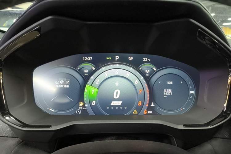 Used Lynk & Co 05 2022 05+ 2.0TD Automatic Performance Package Instrument Cluster