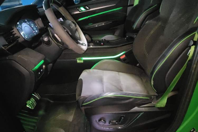 Used Lynk & Co 05 2022 05+ 2.0TD Automatic Performance Package Left Front Seat