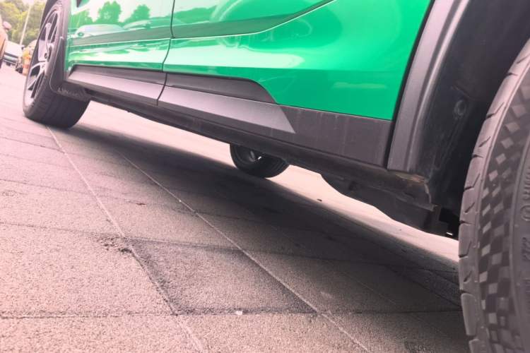 Used Lynk & Co 05 2022 2.0T Two-Wheel Drive Shine Halo Left Side Sill