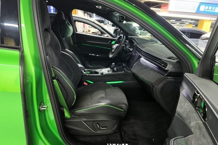 Used Lynk & Co 05 2022 05+ 2.0TD Automatic Performance Package Right Front Seat