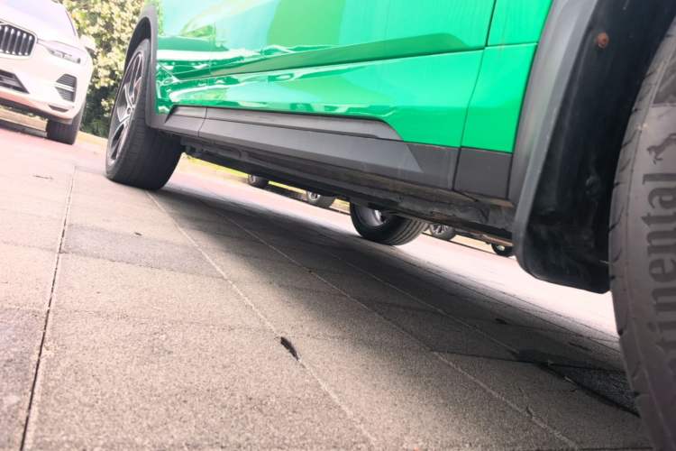 Used Lynk & Co 05 2022 2.0T Two-Wheel Drive Shine Halo Right Side Sill