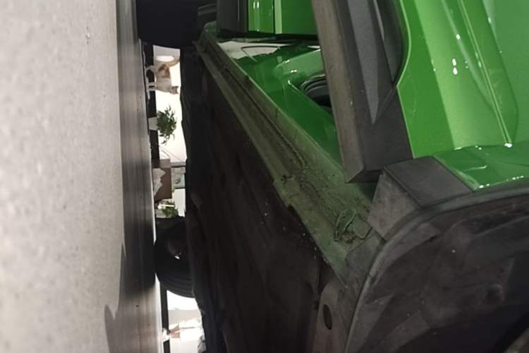 Used Lynk & Co 05 2022 05+ 2.0TD Automatic Performance Package Right Side Sill