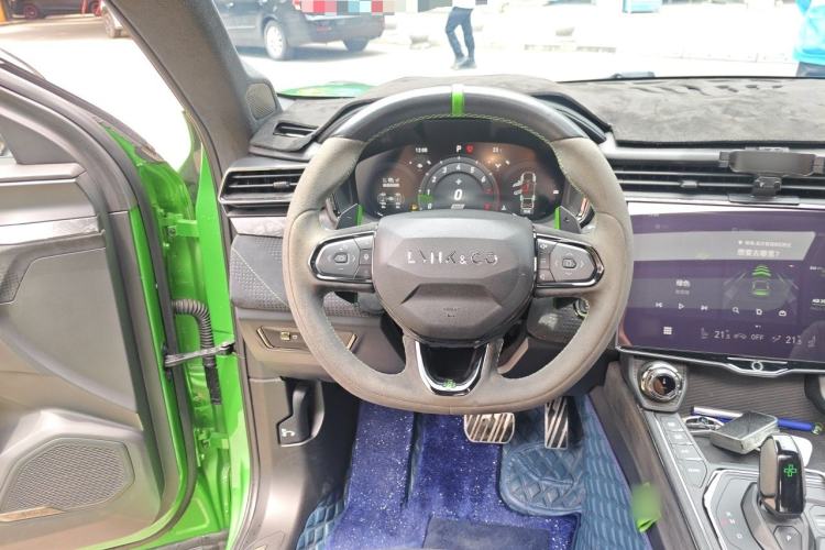 Used Lynk & Co 05 2022 05+ 2.0TD Automatic Performance Package Steering Wheel
