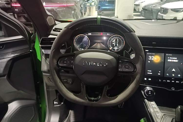 Used Lynk & Co 05 2022 05+ 2.0TD Automatic Performance Package Steering Wheel