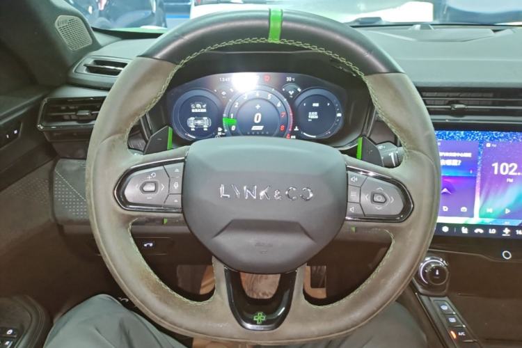 Used Lynk & Co 05 2022 05+ 2.0TD Automatic Exploration Edition Steering Wheel