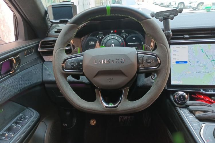 Used Lynk & Co 05 2022 05+ 2.0TD Automatic Exploration Edition Steering Wheel