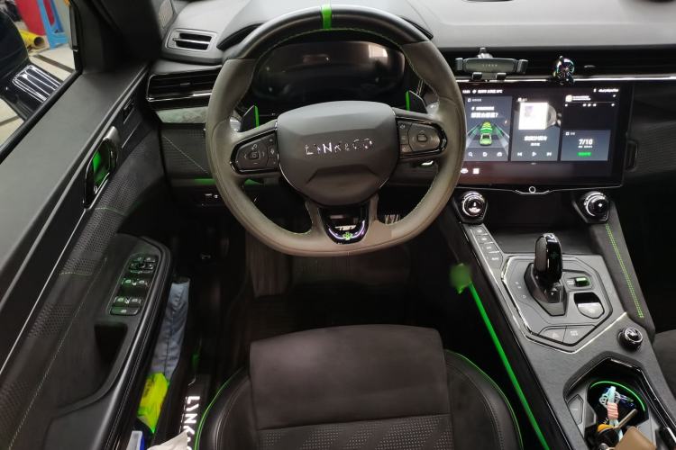 Used Lynk & Co 05 2022 05+ 2.0TD Automatic Exploration Edition Steering Wheel