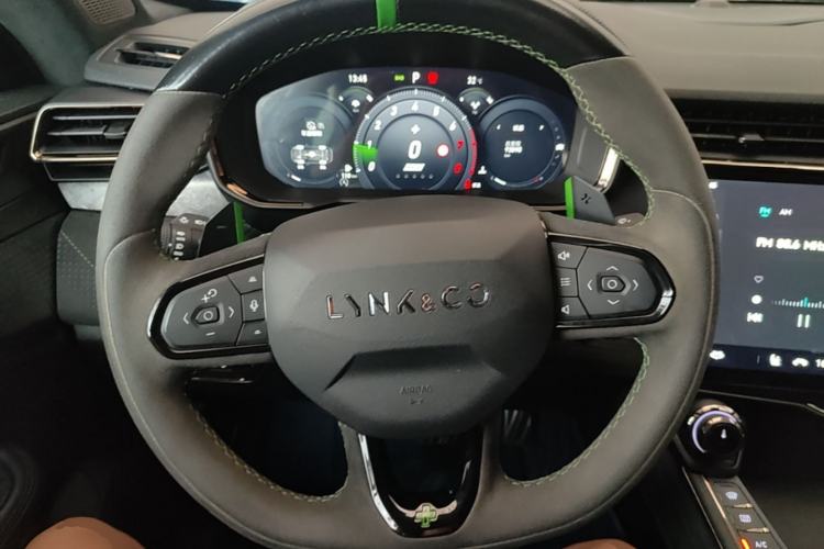 Used Lynk & Co 05 2022 05+ 2.0TD Automatic Performance Package Steering Wheel